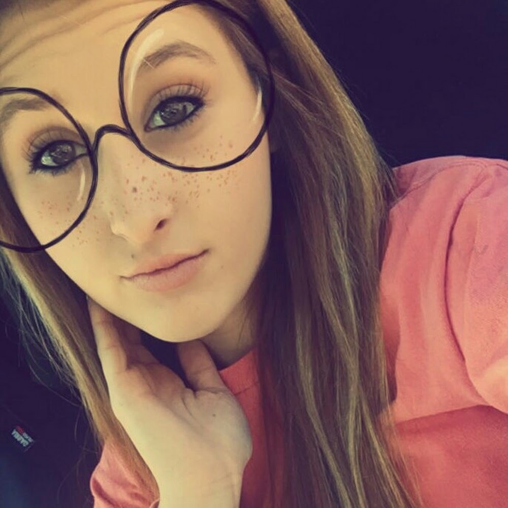 Meet your Posher, Savanah